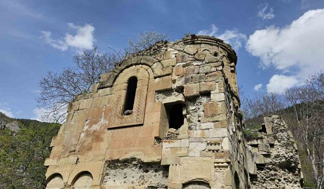 Artvin'in Rabat Manastırı Dikkat Çekiyor