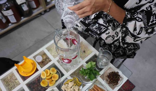 Saray şerbetleri yaz hararetini alıyor