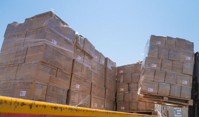 İsrail: "Gazze Şeridi’ne dün 120’den fazla yardım kamyonu giriş yaptı ve dağıtıldı"