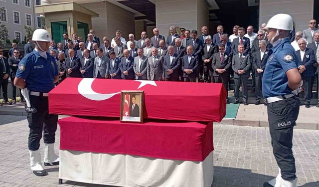 Kazada hayatını kaybeden eski Bitlis Valisi Karaömeroğlu için İçişleri Bakanlığında tören