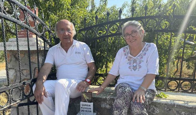 Ölen Muhabbet Kuşuna Vefa