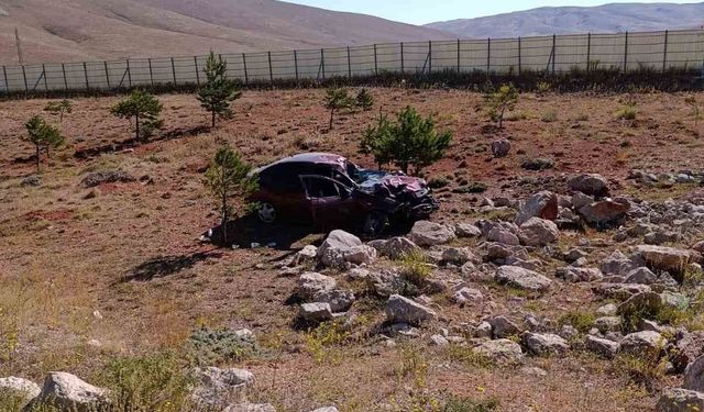 Otomobil takla attı, 2 kişi yaralandı
