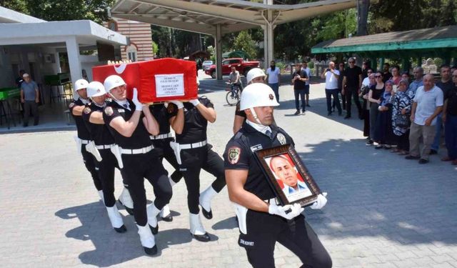 Polis memuru kaza kurşunuyla hayatını kaybetti