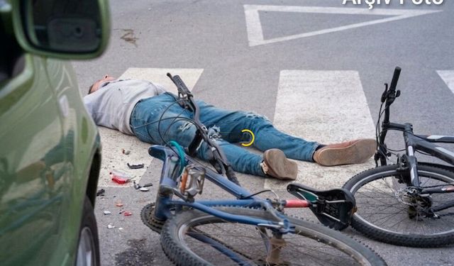 Tatvan’da otomobilin çarptığı bisiklet sürücüsü ağır yaralandı