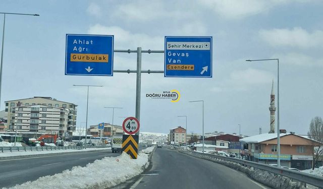 Karşıyaka Kavşağı Tabelasında Tatvan İsmi Yok