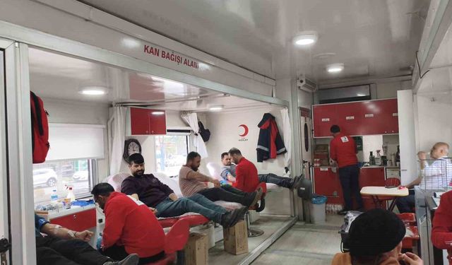 Ahlat’ta Kan Bağışına Yoğun İlgi