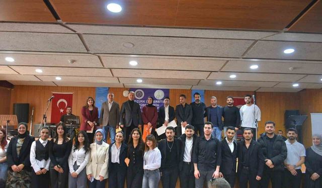 Beyzanur Tüter Popüler Müzikte İl Birincisi Oldu