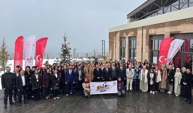 Maziden Atiye Ahlat Programı Coşkuyla Başladı: 40 Şehirden Gençler Ahlat’ta Buluştu