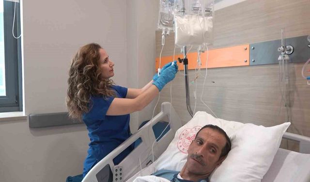 25 Yıllık Hemşire Sıdıka Karabıyık: Şefkatle Geçen Bir Ömür