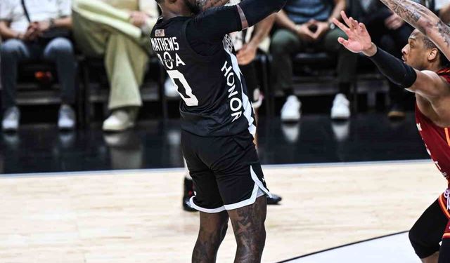 Beşiktaş Derbide Fark Attı