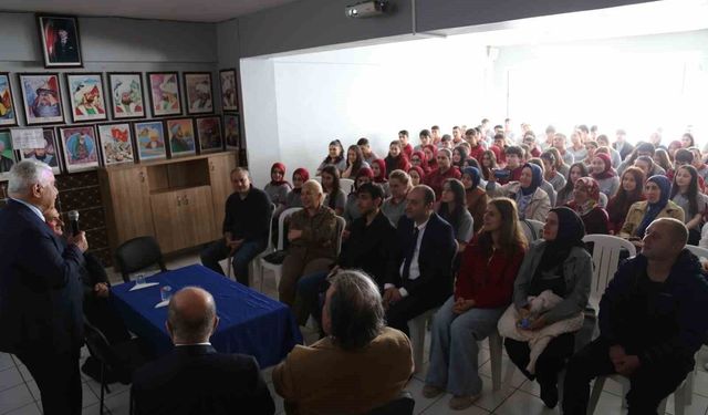 Ömer Yıldız Maçka’da 37 Yıl Sonra Öğrencilerle Buluştu