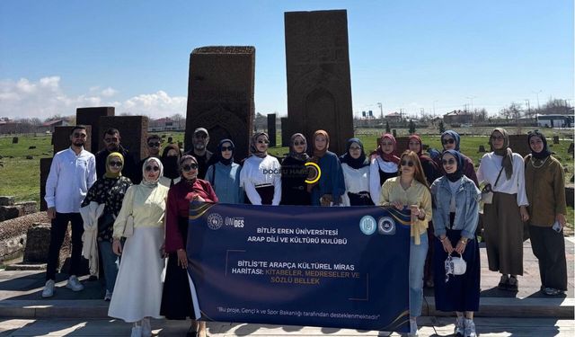 Bitlis’te Arapça Kültürel Miras İçin Ahlat’ta Saha Gezisi Düzenlendi