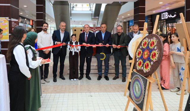 Tatvan’da Geometri ve Sanatın Buluştuğu Sergi Büyük İlgi Gördü