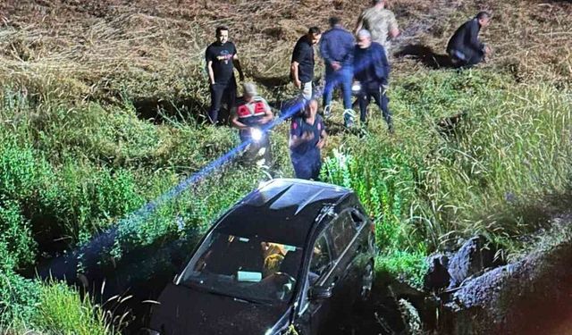 Elazığ'da cip köprüden dereye uçtu: 3 yaralı