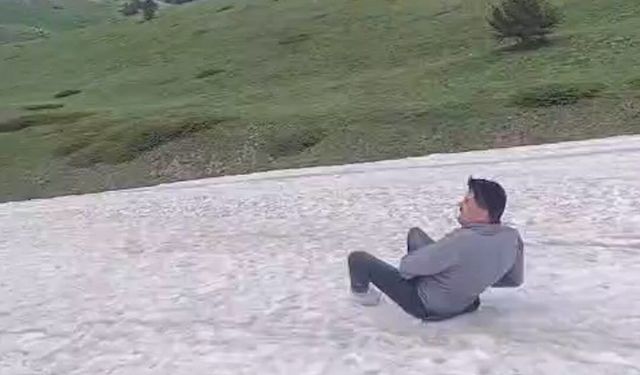 Köroğlu Zirvesinde Kar Keyfi
