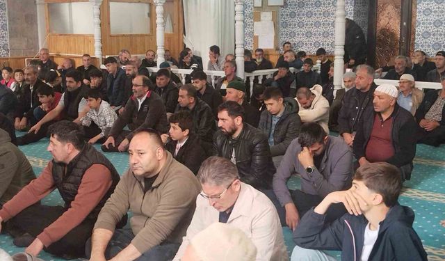 Özdere’de 7 Yıllık Vefa Geleneği: Binlerce Hatimle Dua