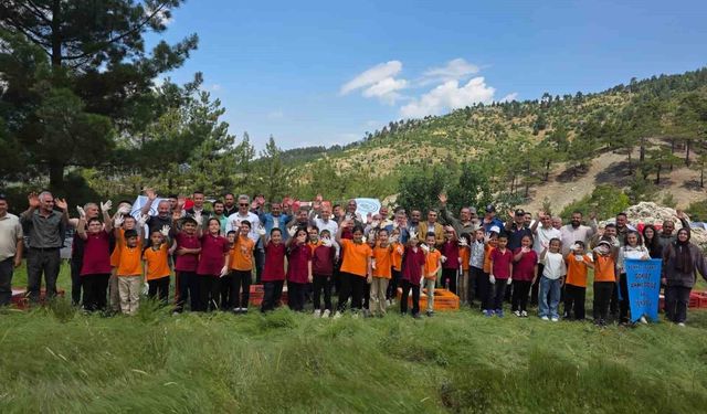 Pozantı'da Doğaya 300 Kınalı Keklik Bırakıldı