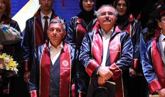 Yıllar Sonra Gelen Mezuniyet