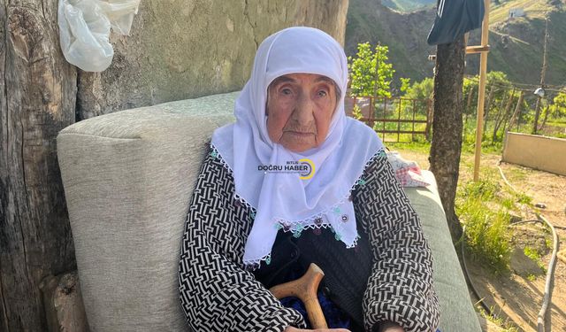 Bitlis'te Bir Asrı Aştı, Hafızasıyla Hayran Bırakıyor