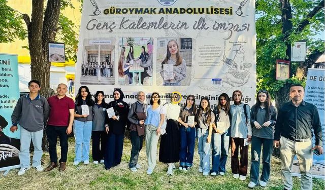 Genç Yazarlar Okurlarıyla Buluştu