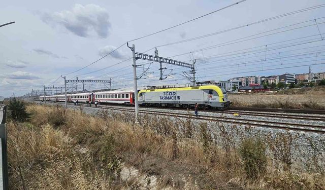 Çerkezköy'de Yolcu Treninin Vagonu Raydan Çıktı
