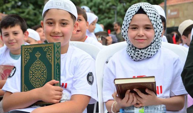 Çorum'da 600 Çocuk 60 Saniyede Hatim Tamamladı