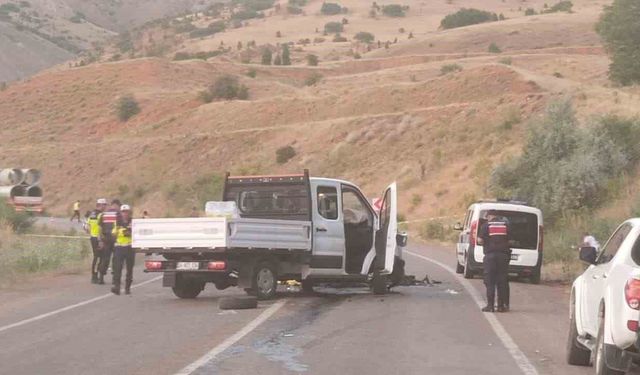 Divriği'de Feci Kaza: 1 Ölü, 2 Yaralı