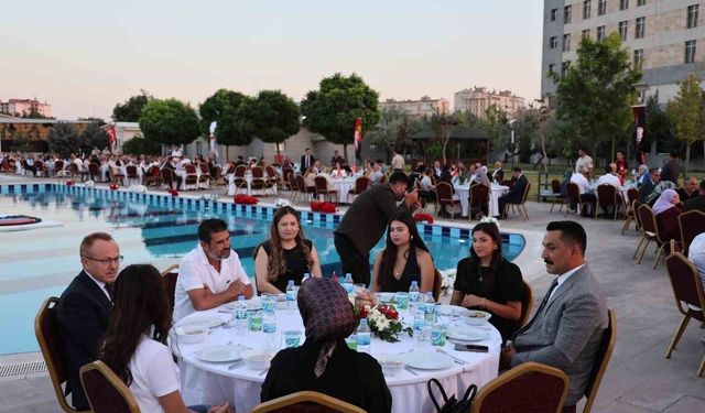 Diyarbakır'da 15 Temmuz Şehitleri Ve Gazileri Unutulmadı