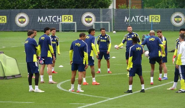 Fenerbahçe Yağmur Altında Tempoyu Yükseltti