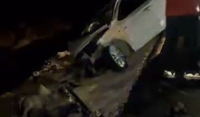 Gölbaşı'nda İki Otomobil Çarpıştı: 4 Yaralı