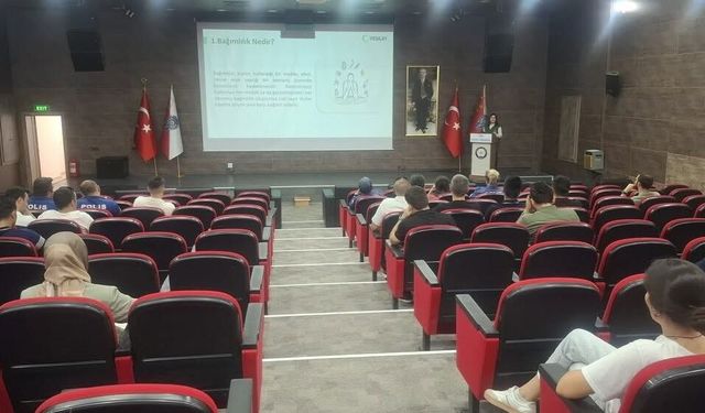 Kars'ta Emniyet Personeline Kumar Bağımlılığı Eğitimi