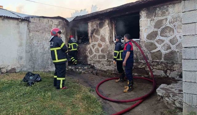 Tır Sürücüsünün Dikkati 22 Kişilik Aileyi Kurtardı