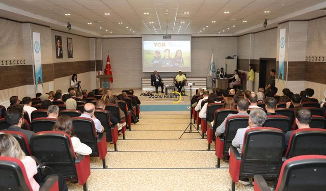 Bitlis'te Dünyaca Ünlü İsimler Gençlerle Buluştu