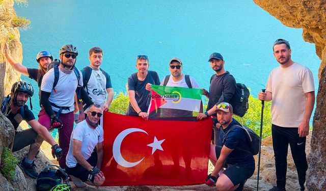 Tatvan'da Anlamlı Tur! Tek Mesaj Verdiler
