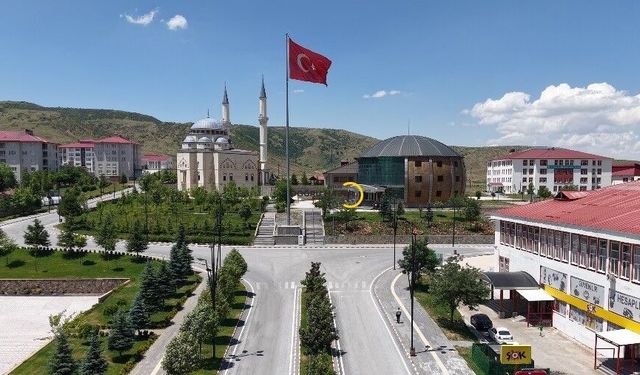 Bitlis Eren Üniversitesi bu sene tıp fakültesine ilk öğrencilerini aldı