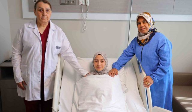 35 Santimetrelik Kistten Doğurganlık Koruyucu Ameliyatla Kurtuldu