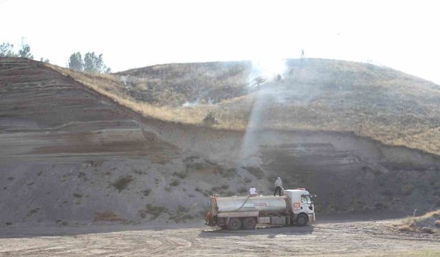 Ahlat’ta Örtü Yangını Paniği