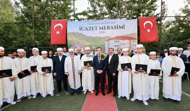 Bitlis'te 54 Hafız Belgelerini Aldı