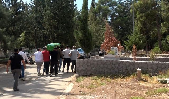 Gaziantep’te Öldürülen Merve Kilis’te Defnedildi