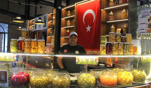 Kayseri’de Turşu Sezonu Başladı: Usta Püf Noktalarını Anlattı