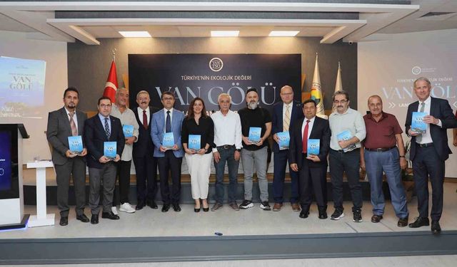 Van Gölü İçin Yeni Eser Tanıtıldı
