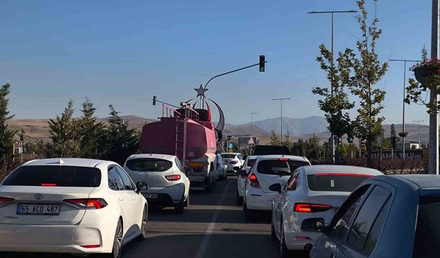 Van Gölü Sahil Yolunda Güvenlik Endişesi