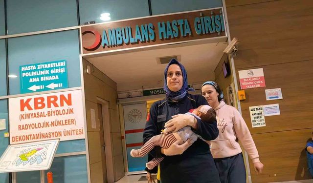 Kanepeden Düşen 2 Aylık Bebek Ağır Yaralandı