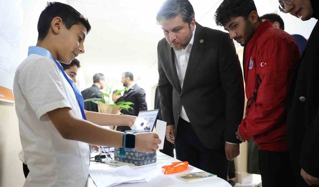 Öğrencilerin hazırladığı projeler, bilim merkezinde görücüye çıktı