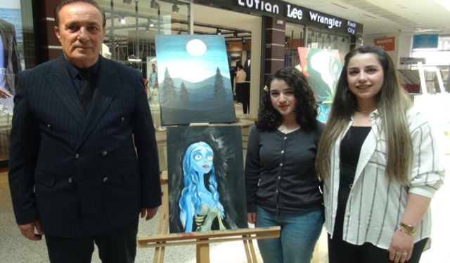 Liseli Öğrencilerden Resim Sergisi