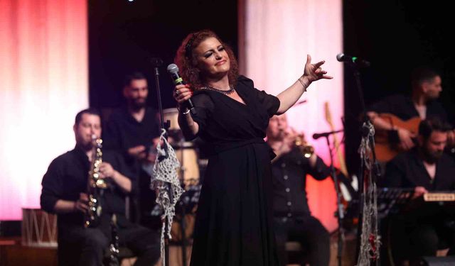 AŞT 41. yılında seyirci rekoru kırdı
