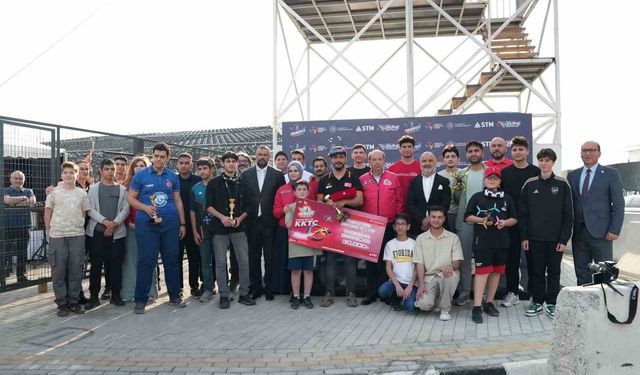 Büyükşehir Belediyesinin dron takımları TEKNOFEST’te başarıyla ilerliyor