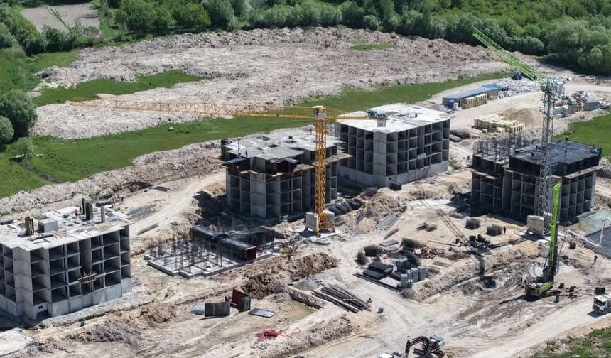Adilcevaz’da TOKİ Projesiyle Modern Yaşam Alanları Yükseliyor