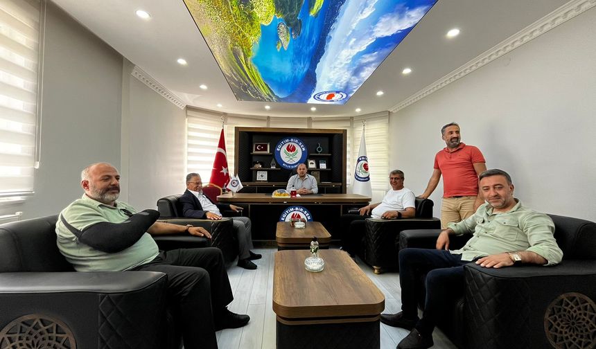 Eğitim-Bir-Sen Bitlis Şubesi gazetecilerle bir araya geldi