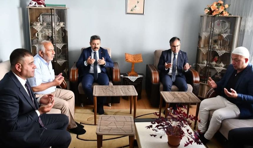Adilcevaz Kaymakamı Nurhalil Özçelik’ten Şehit Ailelerine Ziyaret
